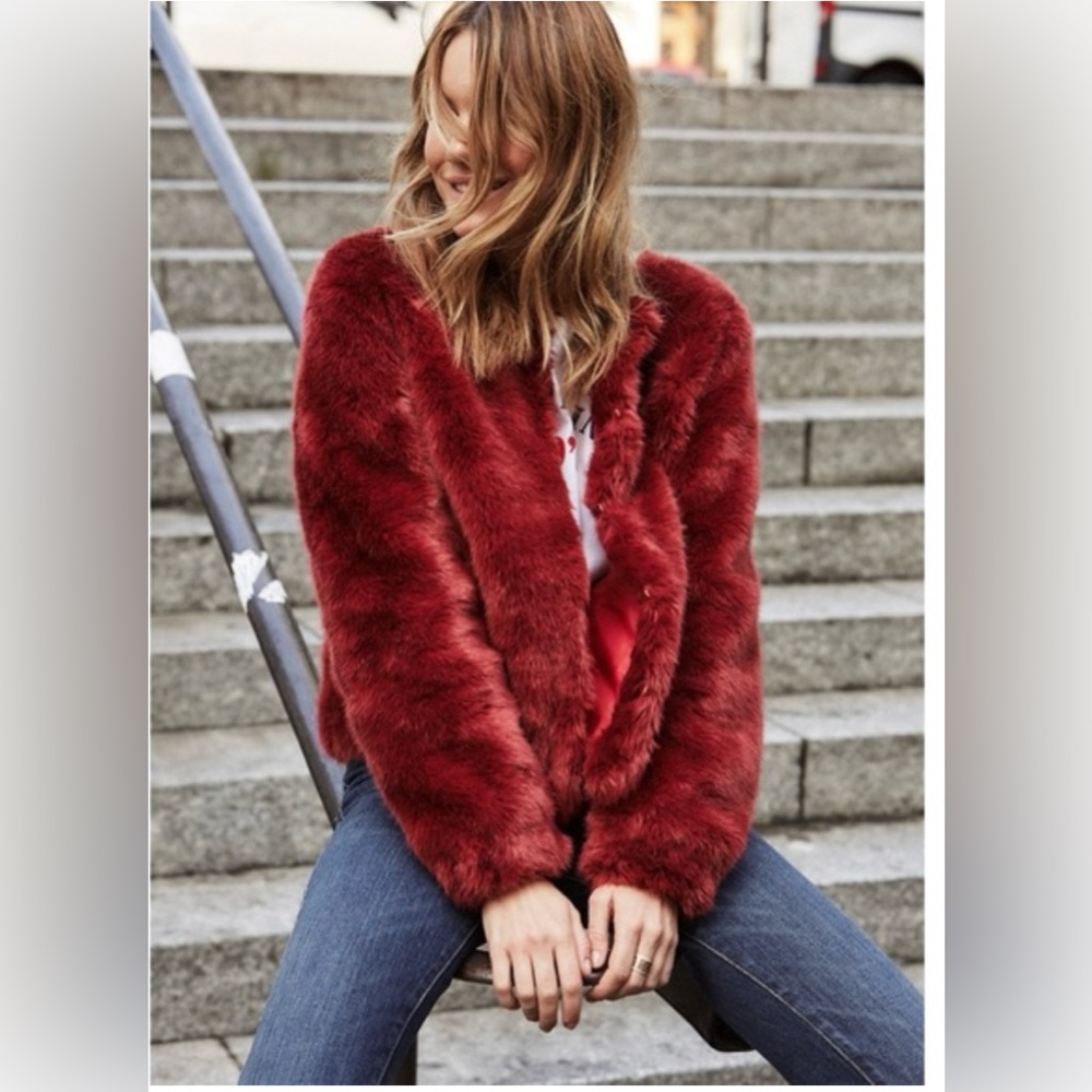 SÉZANE Leo Faux Fur Jacket Burgundy Wine Red Plush Short Coat Size 38 (US 6)